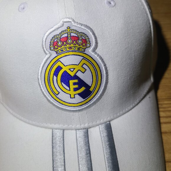 Real Madrid FC Adidas adjustable strapback hat (NEW) - Picture 6 of 6